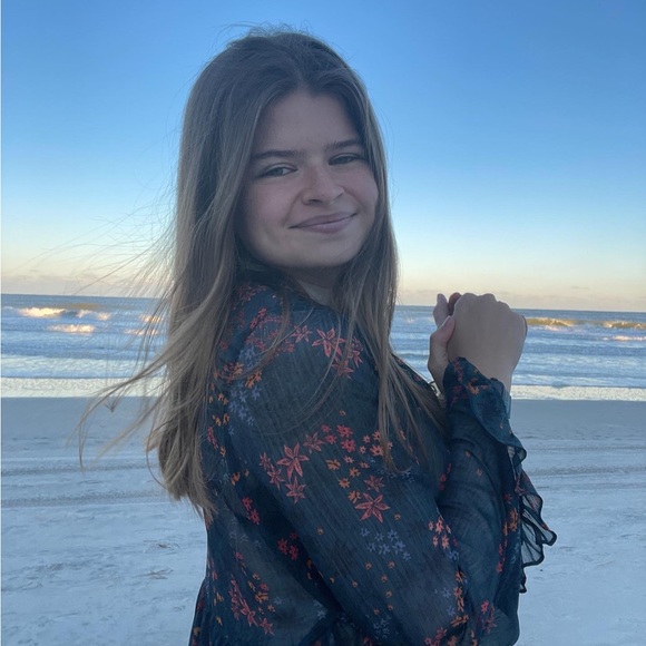 Meet your Posher, Mckynzie - Picture 1 of 1